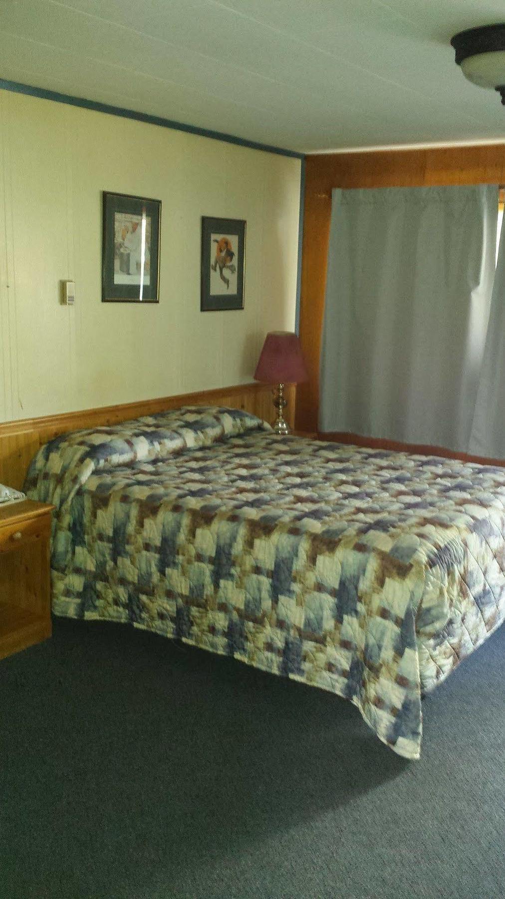 Lakeside Motel Williams Lake Exterior photo